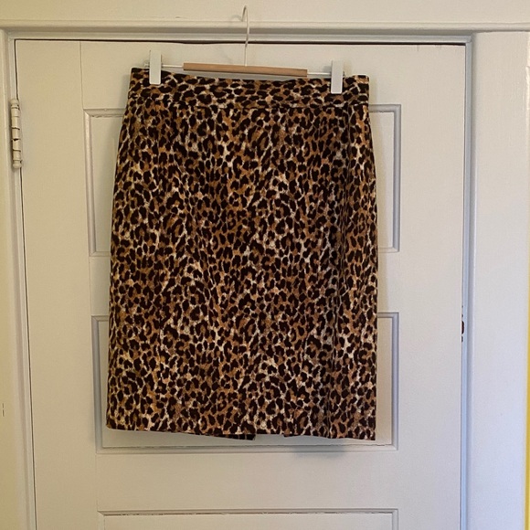 LOFT Dresses & Skirts - LOFT Animal Print Pencil Skirt